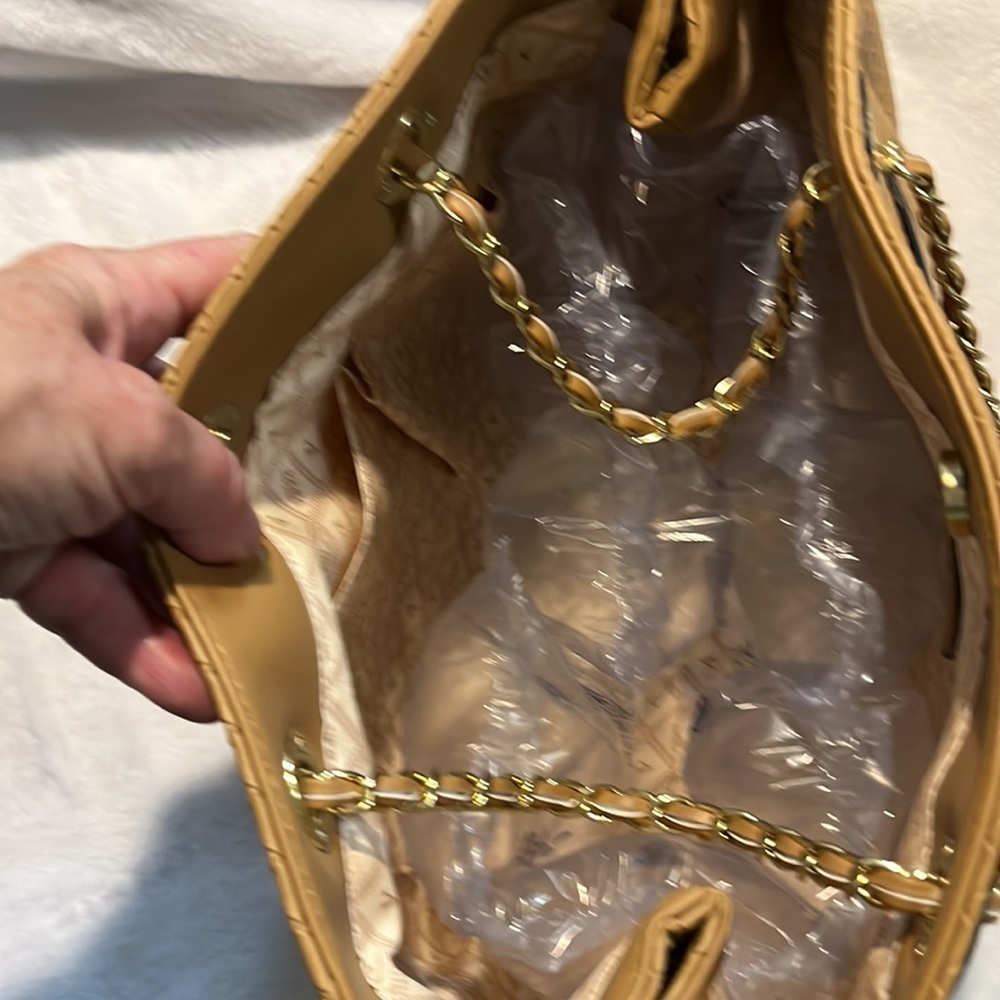 ๐๐BNWT VERA BASKET WEAVE PURSE - Picture 4 of 9